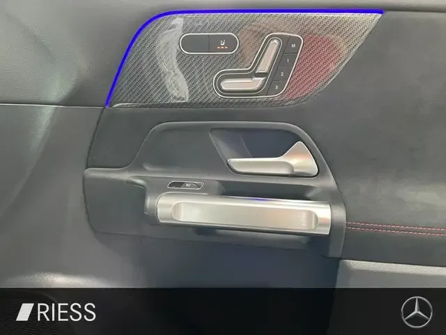 Mercedes-Benz GLB 250