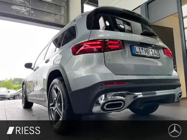 Mercedes-Benz GLB 250