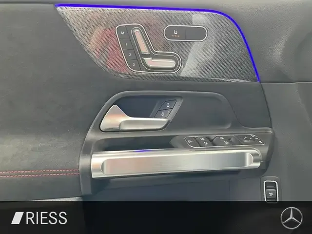 Mercedes-Benz GLB 250