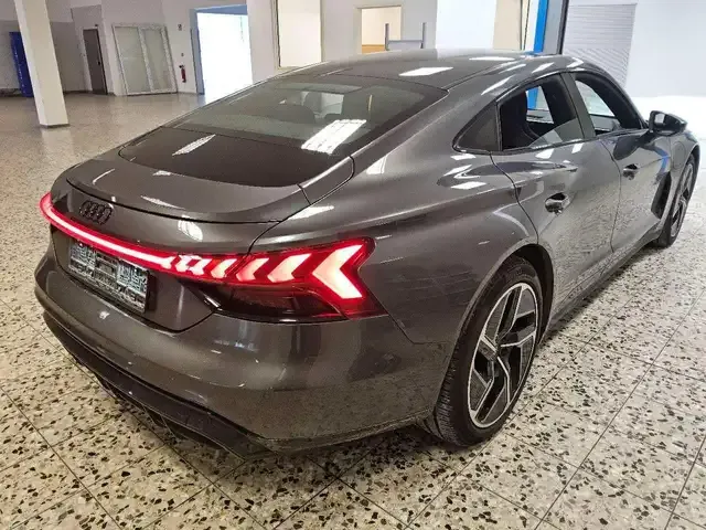 Audi e-tron GT