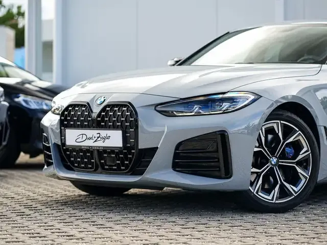 BMW 440