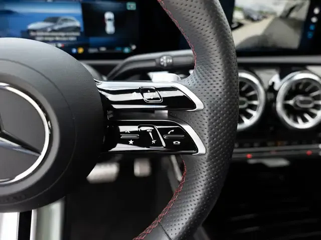 Mercedes-Benz CLA 180