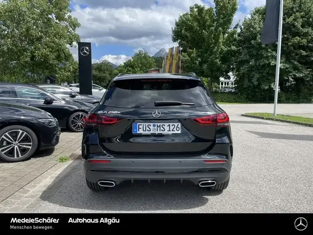 Mercedes-Benz GLA 250