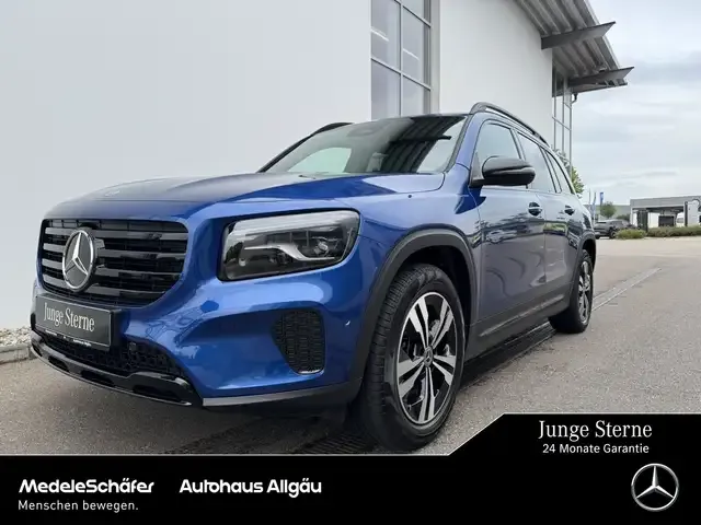 Mercedes-Benz GLB 220
