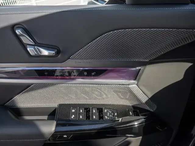 BMW 740