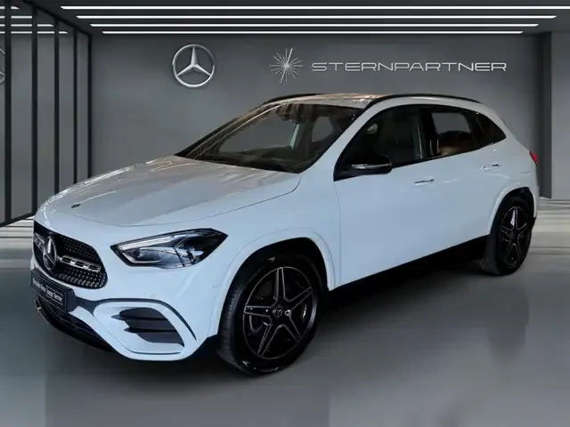 Mercedes-Benz GLA 200