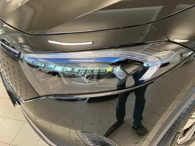 Mercedes-Benz EQA 300