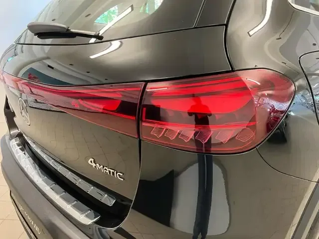 Mercedes-Benz EQA 300