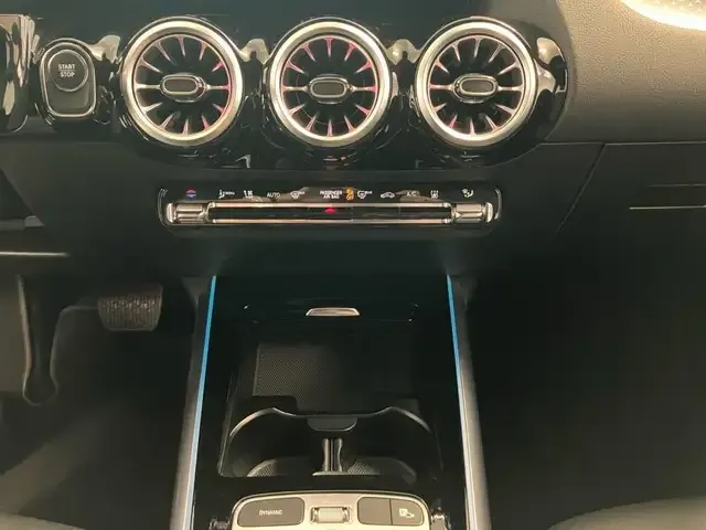 Mercedes-Benz EQA 300