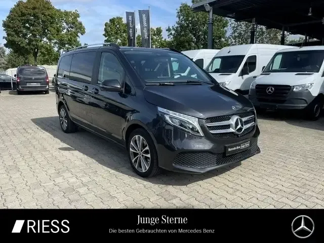 Mercedes-Benz V 250