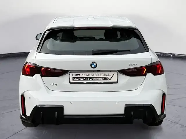 BMW 120