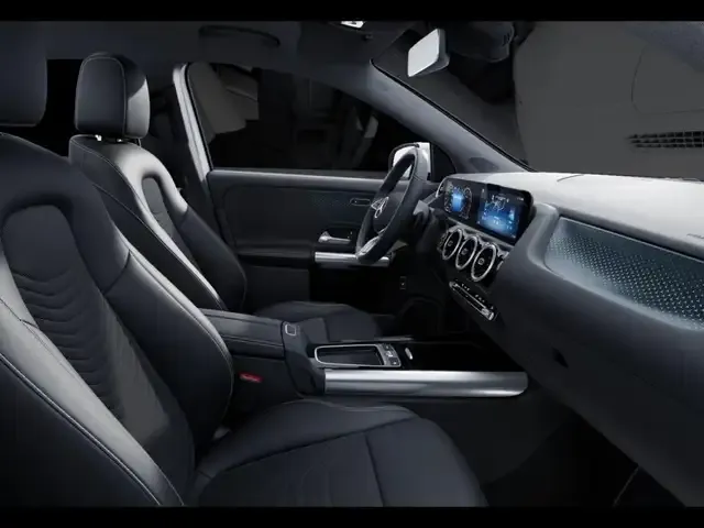 Mercedes-Benz GLA 220