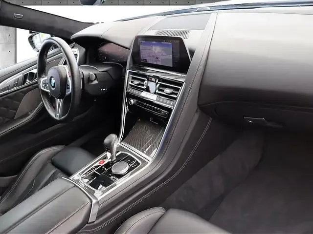 BMW M8