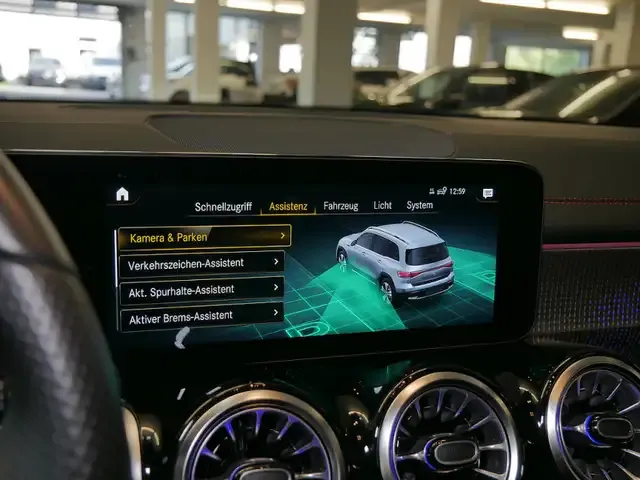 Mercedes-Benz EQB 300