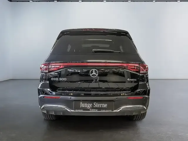 Mercedes-Benz EQB 300