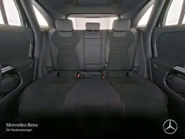 Mercedes-Benz EQA 300