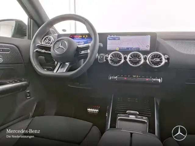 Mercedes-Benz EQA 300