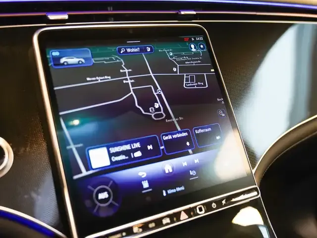 Mercedes-Benz EQE 350