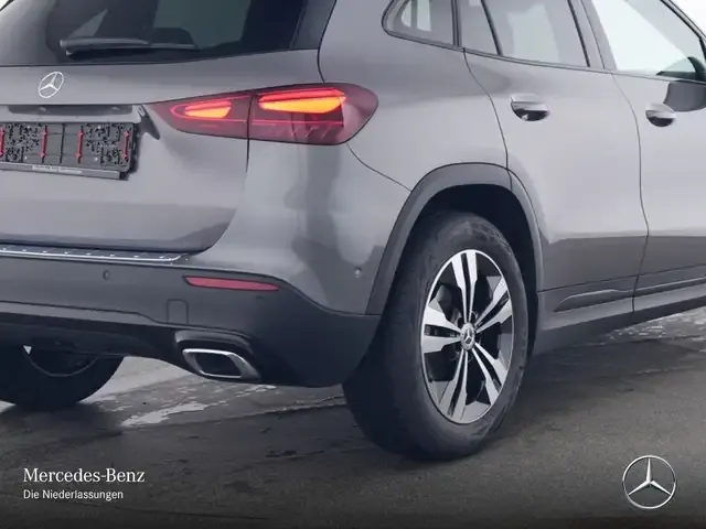 Mercedes-Benz GLA 200