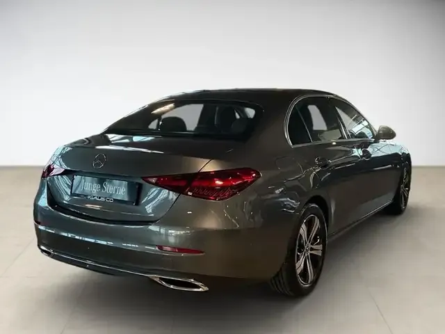 Mercedes-Benz C 220