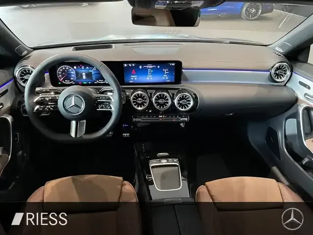 Mercedes-Benz CLA 250