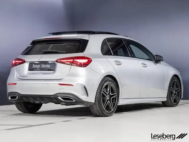 Mercedes-Benz A 220