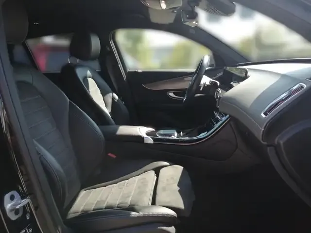 Mercedes-Benz EQC 400