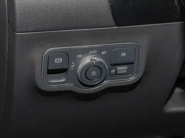 Mercedes-Benz GLA 220