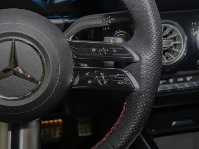 Mercedes-Benz GLA 220