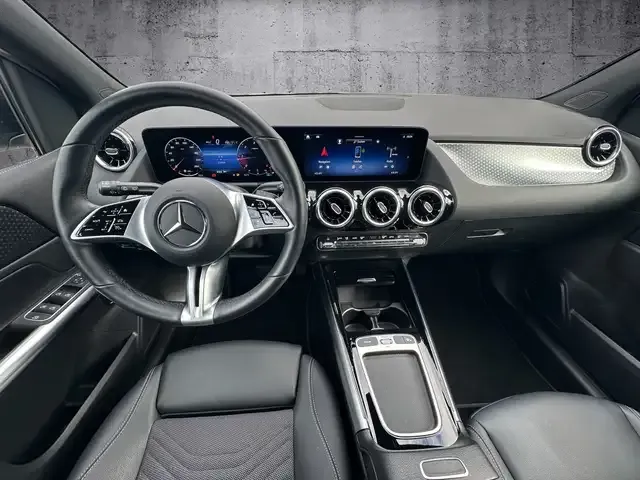 Mercedes-Benz B 220