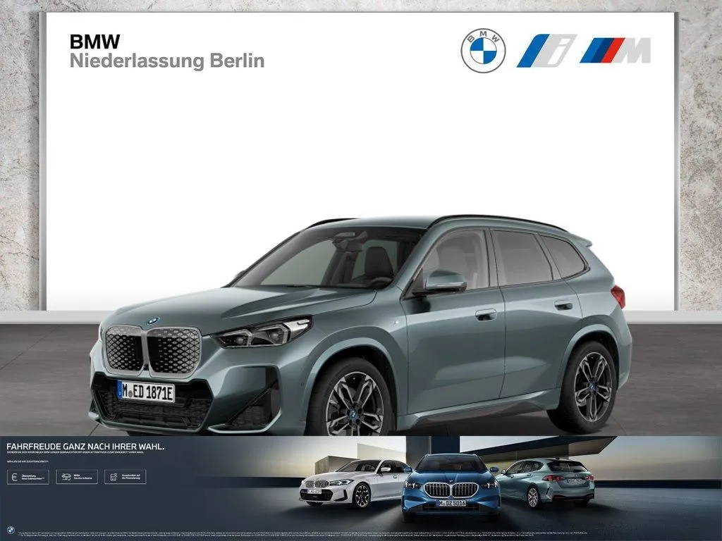 BMW iX1