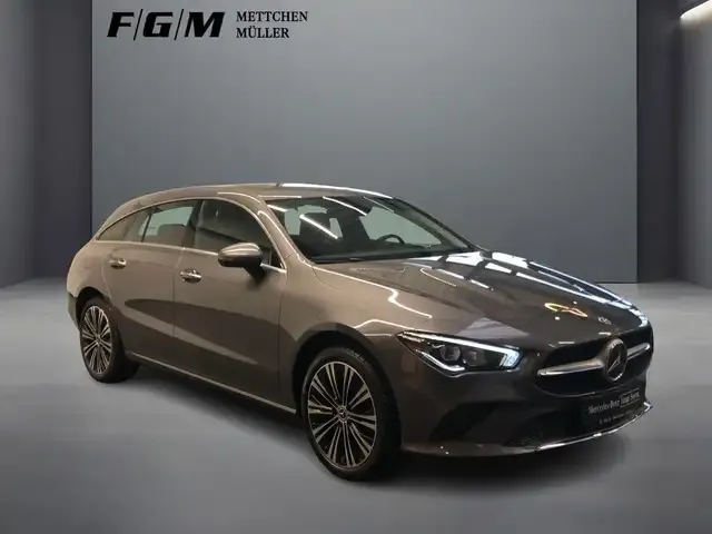 Mercedes-Benz CLA 250