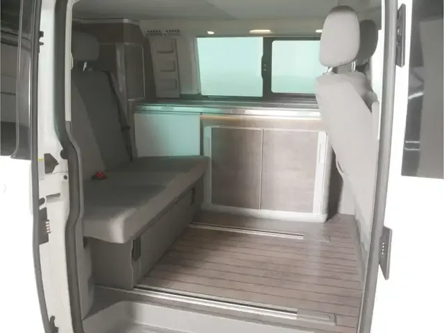 Volkswagen T6.1 California