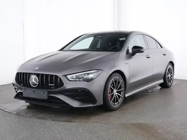 Mercedes-Benz CLA 35 AMG