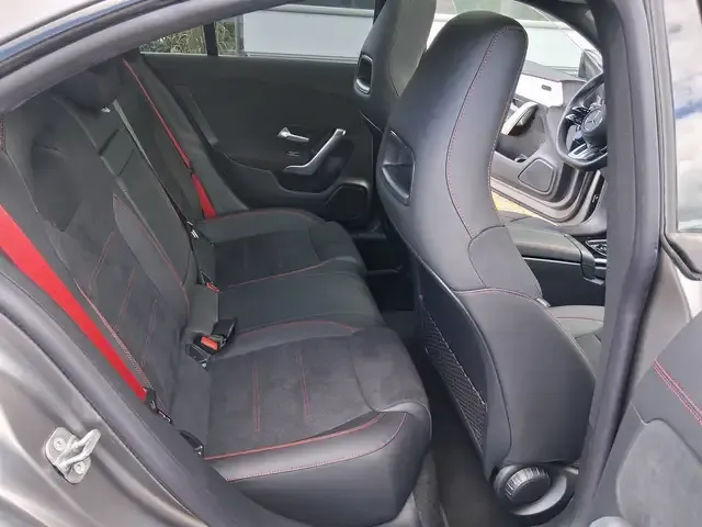 Mercedes-Benz CLA 35 AMG
