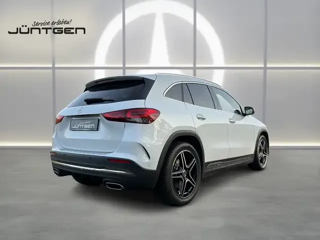 Mercedes-Benz GLA 250