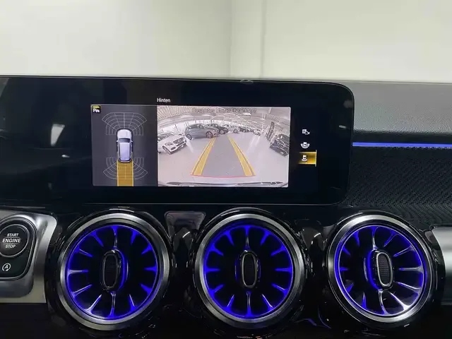 Mercedes-Benz GLB 200