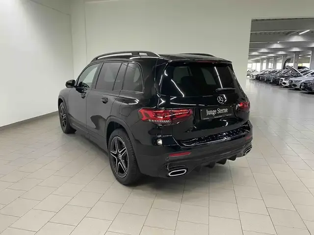 Mercedes-Benz GLB 200