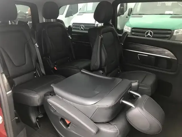 Mercedes-Benz V 250