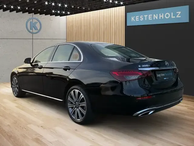 Mercedes-Benz E 300