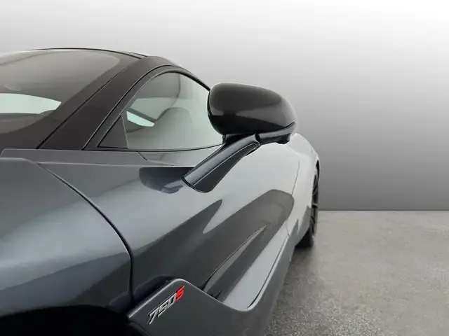 McLaren 750S