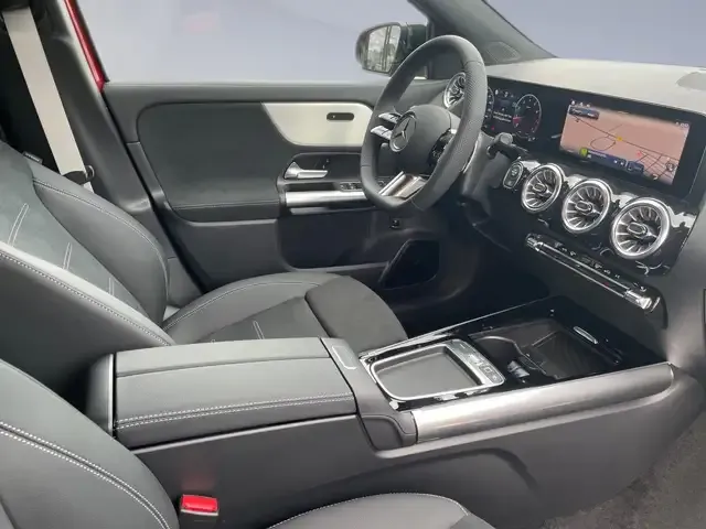 Mercedes-Benz GLA 180