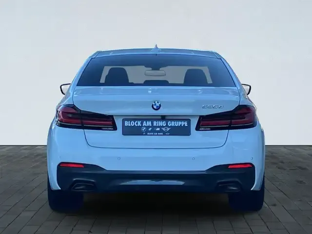 BMW 530
