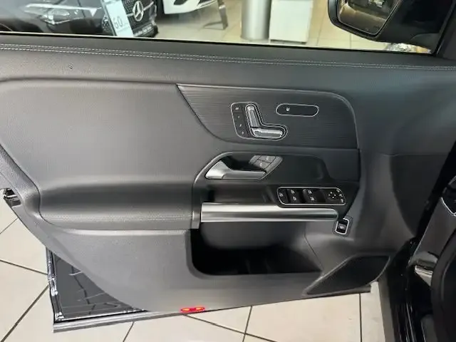 Mercedes-Benz GLA 220