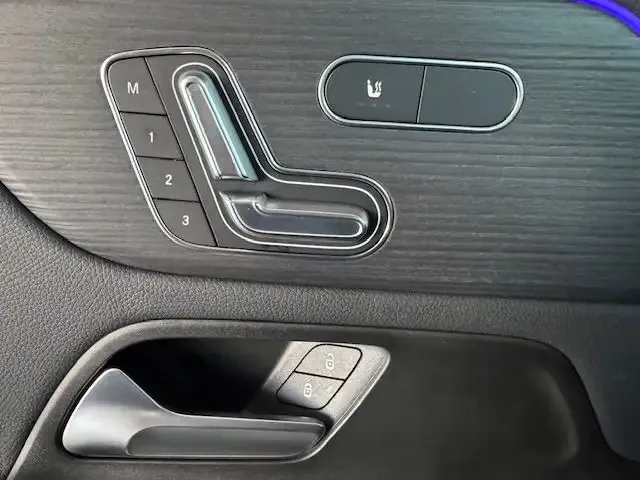 Mercedes-Benz GLA 220