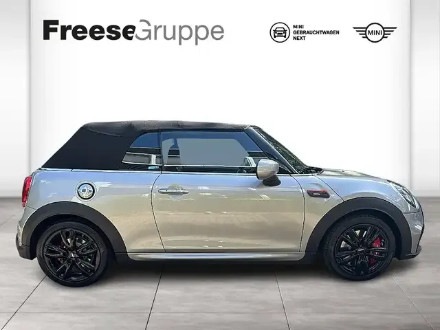 MINI John Cooper Works Cabrio