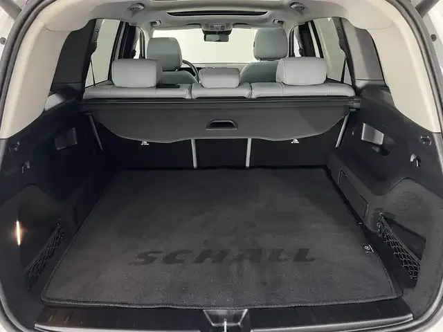 Mercedes-Benz GLB 220