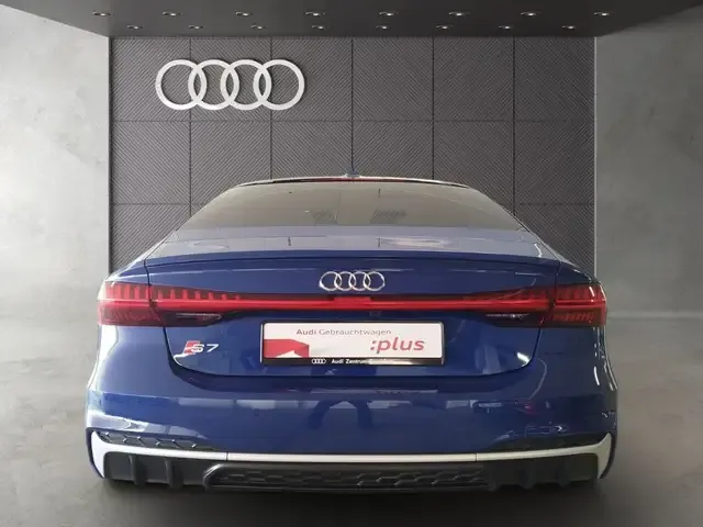 Audi S7