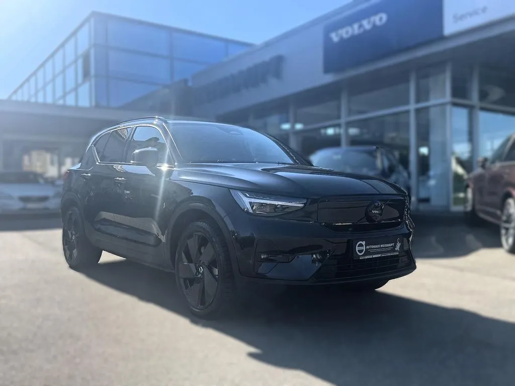 Volvo EX40