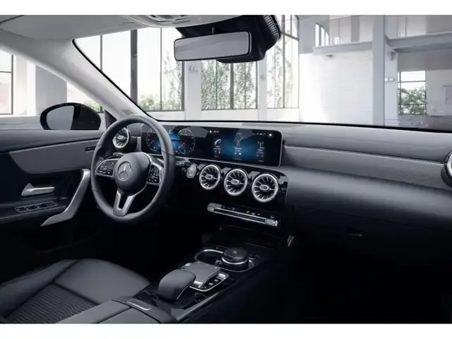 Mercedes-Benz CLA 220